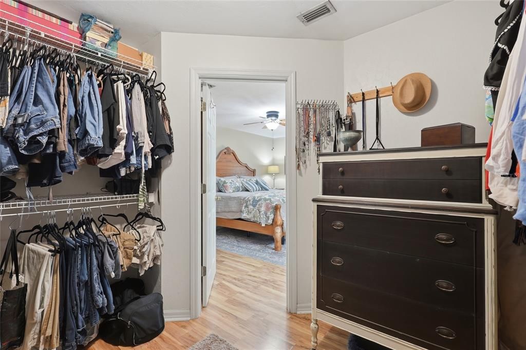 En Venta: $339,000 (3 camas, 2 baños, 1680 Pies cuadrados)