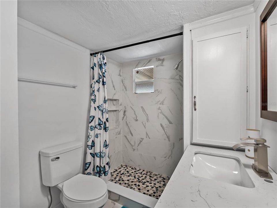For Sale: $155,000 (2 beds, 1 baths, 600 Square Feet)