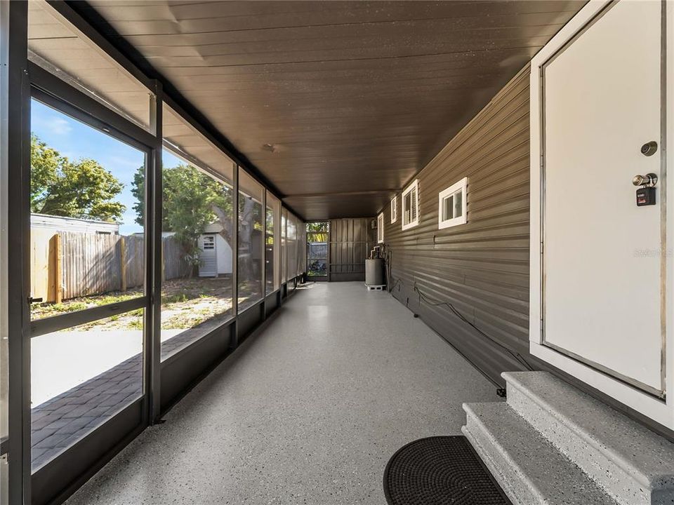 For Sale: $155,000 (2 beds, 1 baths, 600 Square Feet)