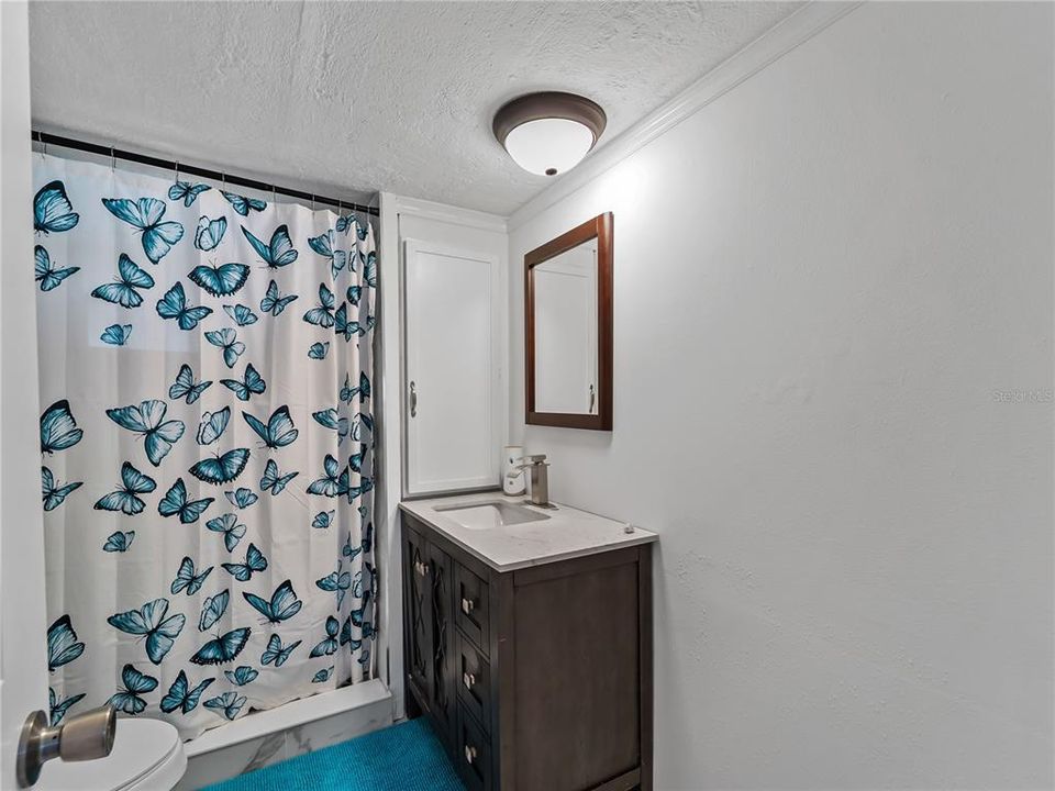 For Sale: $155,000 (2 beds, 1 baths, 600 Square Feet)