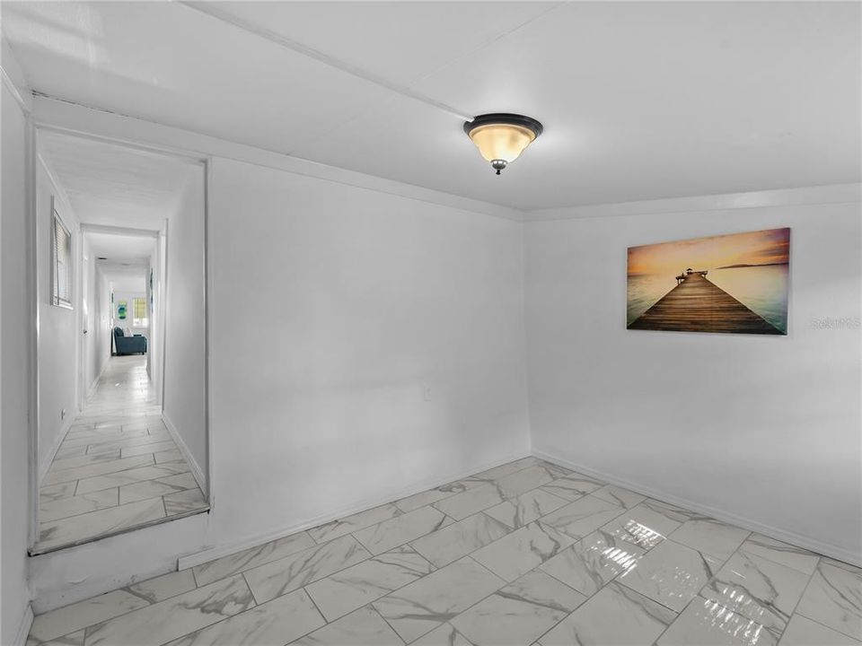For Sale: $155,000 (2 beds, 1 baths, 600 Square Feet)