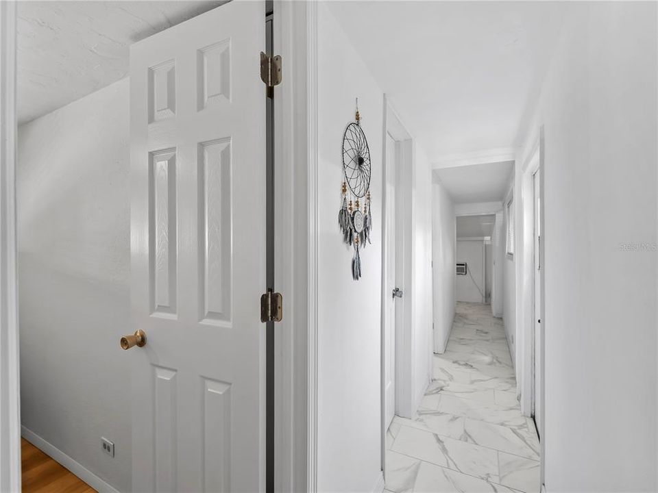 For Sale: $155,000 (2 beds, 1 baths, 600 Square Feet)