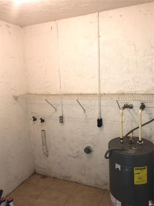 En Renta: $1,600 (2 camas, 1 baños, 810 Pies cuadrados)