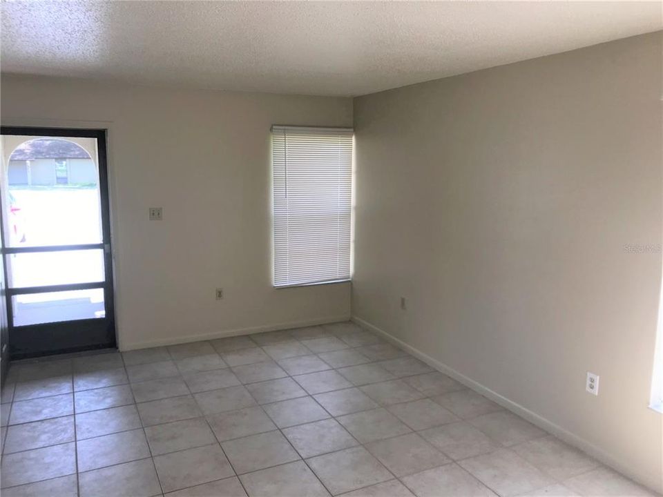 En Renta: $1,600 (2 camas, 1 baños, 810 Pies cuadrados)