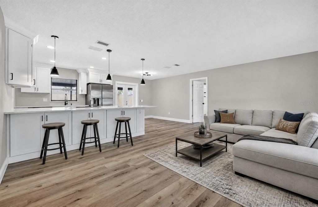 En Venta: $344,900 (3 camas, 2 baños, 1489 Pies cuadrados)
