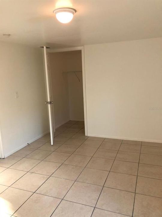For Rent: $2,000 (4 beds, 2 baths, 1260 Square Feet)