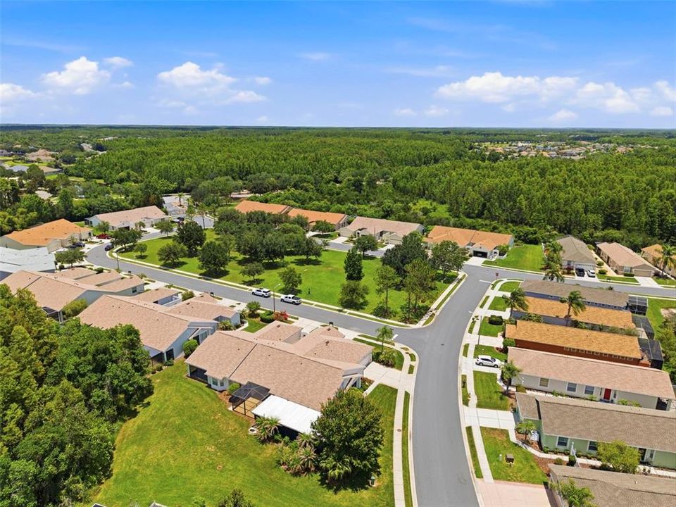 For Sale: $259,900 (2 beds, 2 baths, 1332 Square Feet)