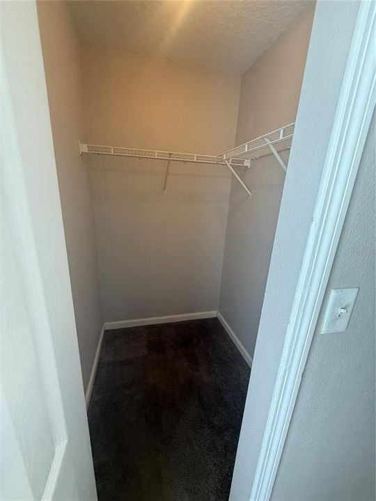 For Rent: $1,700 (3 beds, 2 baths, 1275 Square Feet)