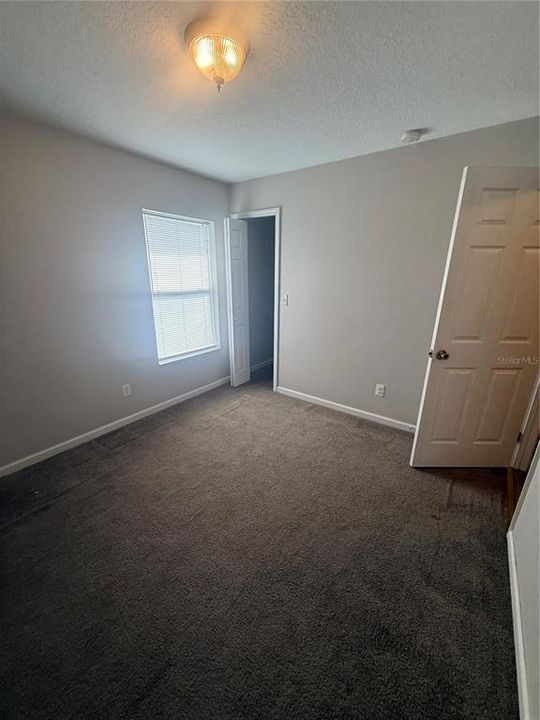 For Rent: $1,700 (3 beds, 2 baths, 1275 Square Feet)