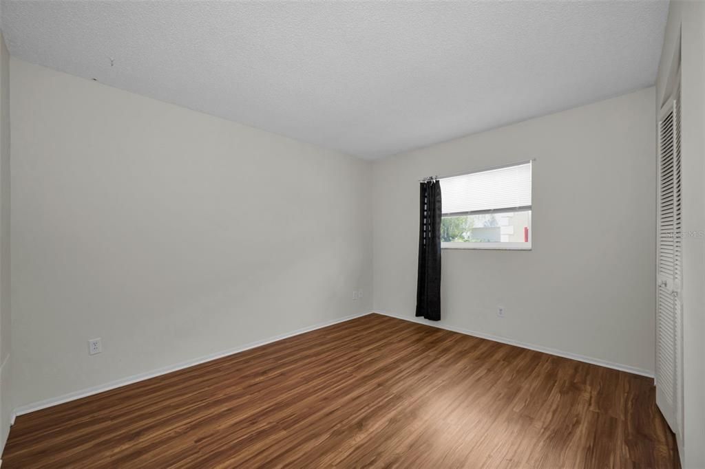 В аренду: $1,800 (2 спален, 2 ванн, 956 Квадратных фут)