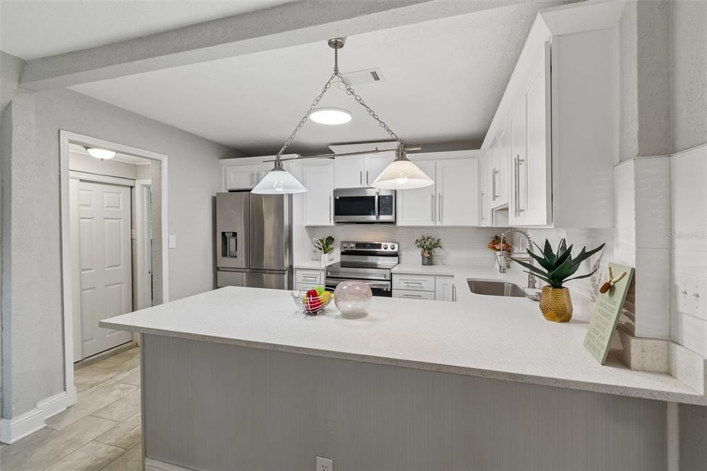 For Sale: $335,000 (4 beds, 2 baths, 1183 Square Feet)
