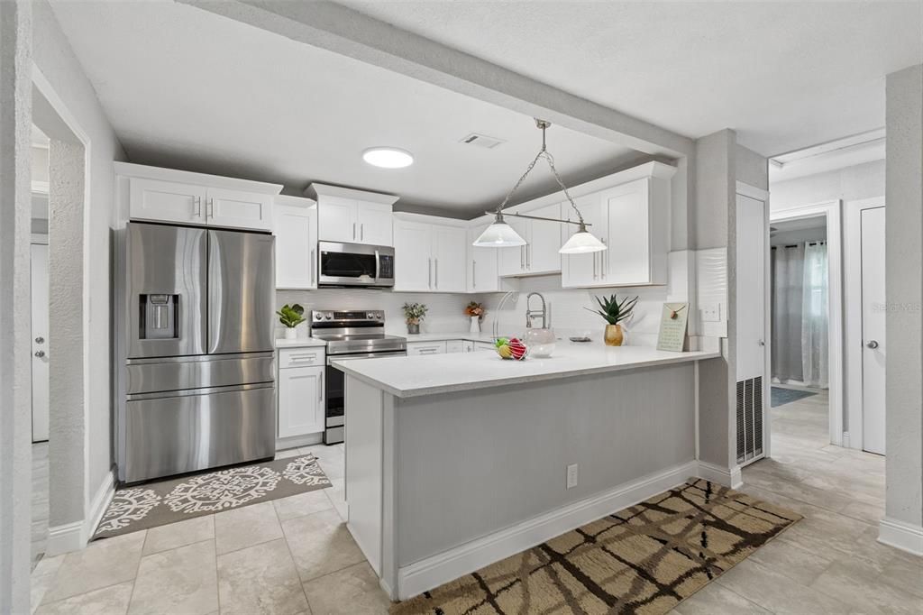 For Sale: $335,000 (4 beds, 2 baths, 1183 Square Feet)
