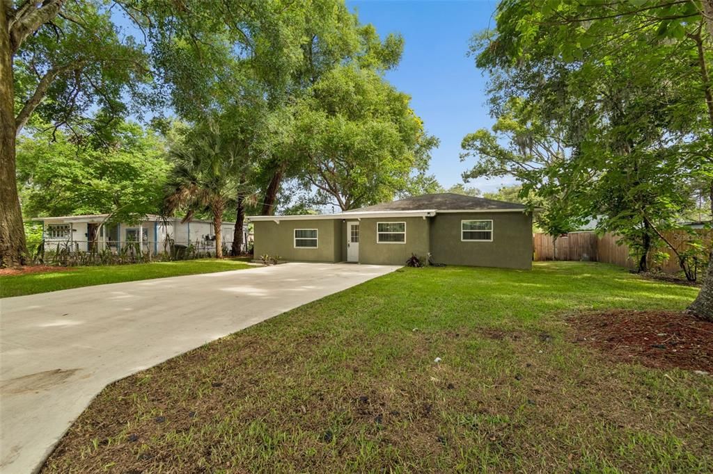 For Sale: $335,000 (4 beds, 2 baths, 1183 Square Feet)