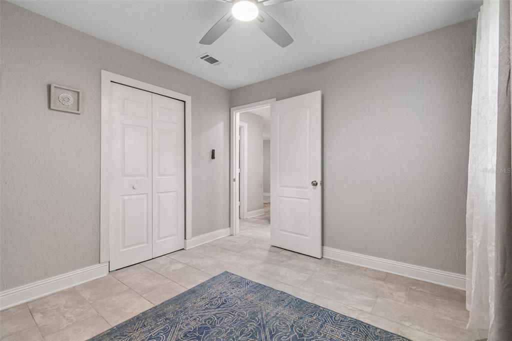 For Sale: $335,000 (4 beds, 2 baths, 1183 Square Feet)