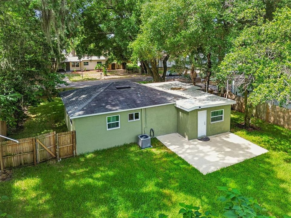 For Sale: $335,000 (4 beds, 2 baths, 1183 Square Feet)