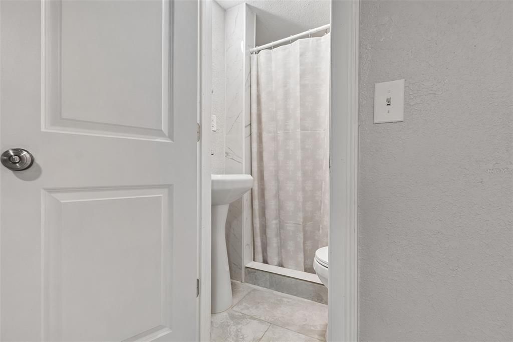 For Sale: $335,000 (4 beds, 2 baths, 1183 Square Feet)