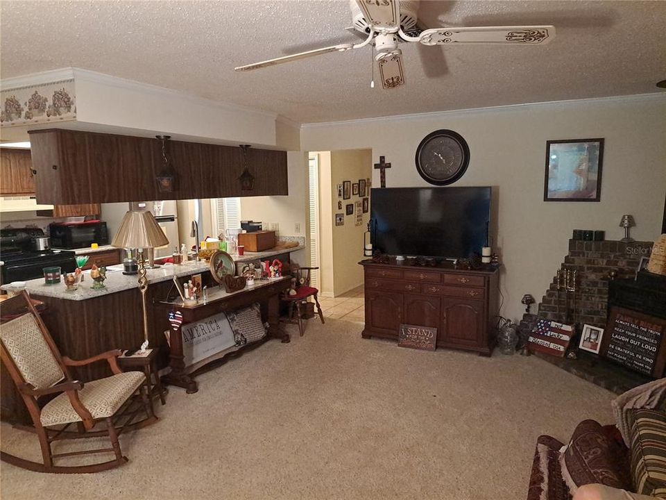 For Sale: $300,000 (3 beds, 2 baths, 1835 Square Feet)