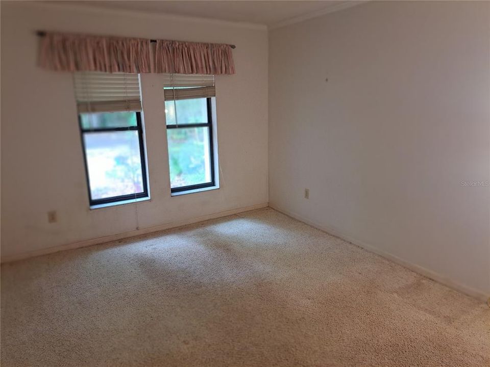 For Sale: $295,000 (3 beds, 2 baths, 1835 Square Feet)