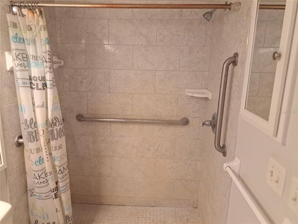For Sale: $295,000 (3 beds, 2 baths, 1835 Square Feet)