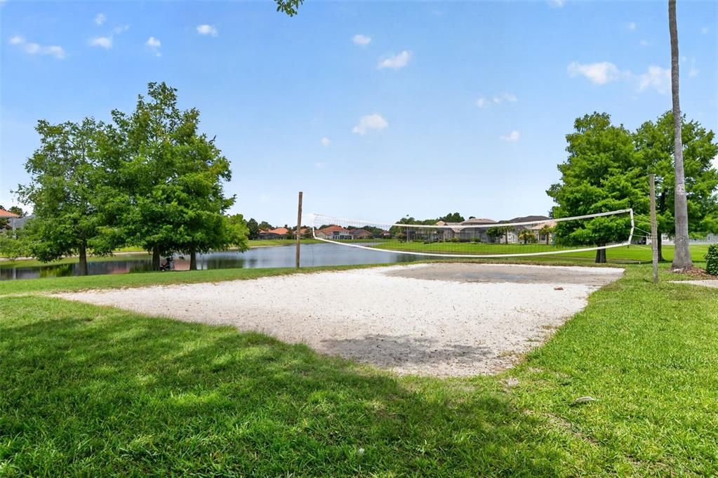 Active With Contract: $520,000 (4 beds, 2 baths, 2236 Square Feet)