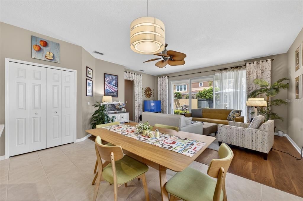 Active With Contract: $520,000 (4 beds, 2 baths, 2236 Square Feet)