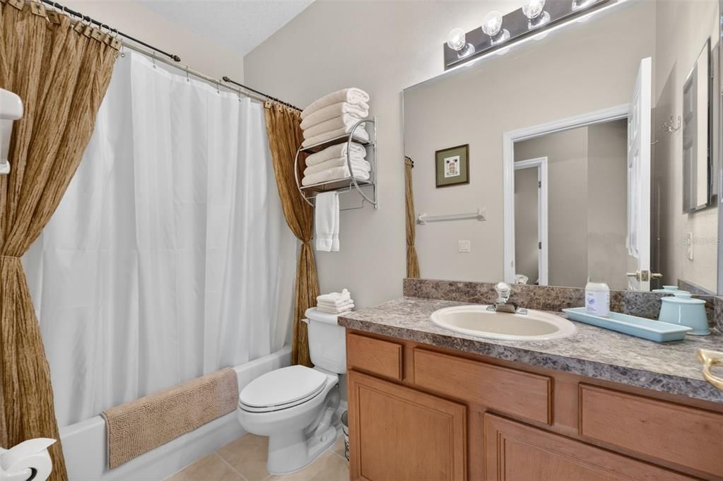 Active With Contract: $520,000 (4 beds, 2 baths, 2236 Square Feet)