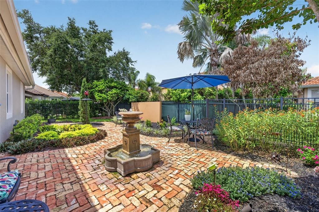 Active With Contract: $520,000 (4 beds, 2 baths, 2236 Square Feet)