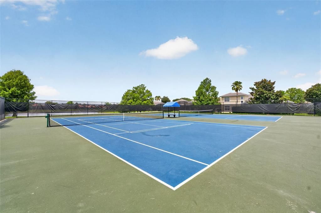 Active With Contract: $520,000 (4 beds, 2 baths, 2236 Square Feet)