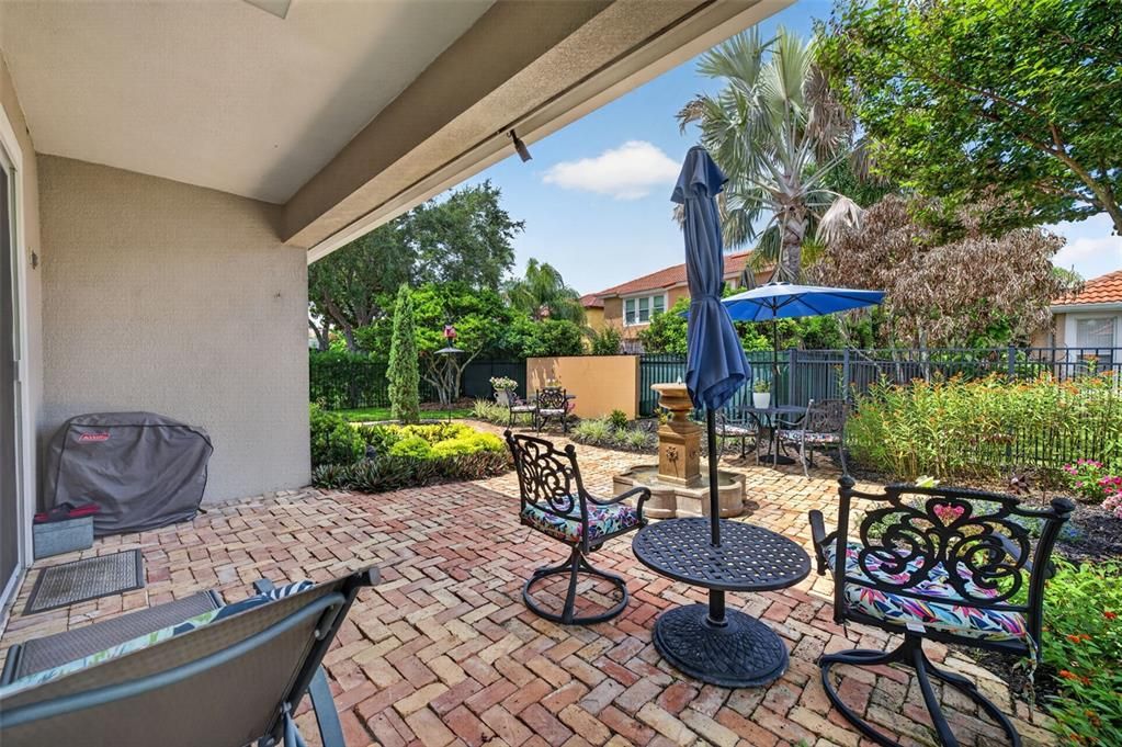 Active With Contract: $520,000 (4 beds, 2 baths, 2236 Square Feet)
