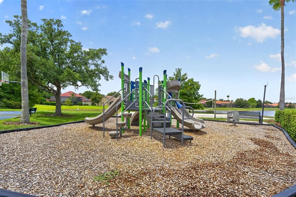 Active With Contract: $520,000 (4 beds, 2 baths, 2236 Square Feet)