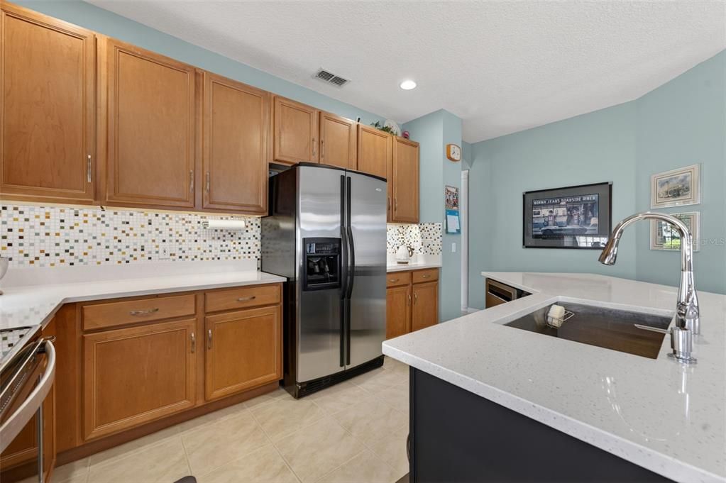 Active With Contract: $520,000 (4 beds, 2 baths, 2236 Square Feet)