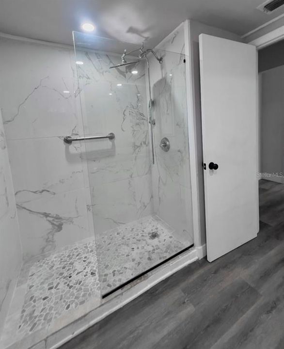 На продажу: $399,000 (4 спален, 2 ванн, 1900 Квадратных фут)