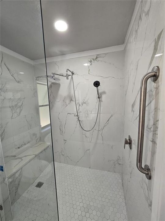 На продажу: $399,000 (4 спален, 2 ванн, 1900 Квадратных фут)