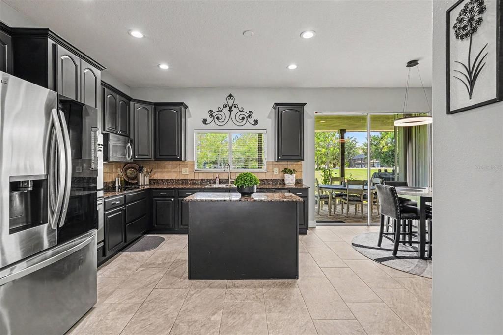 For Sale: $575,000 (4 beds, 2 baths, 3300 Square Feet)