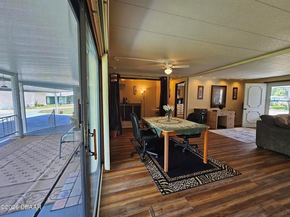 На продажу: $169,900 (3 спален, 2 ванн, 1488 Квадратных фут)