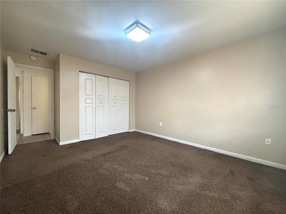 For Rent: $1,300 (2 beds, 1 baths, 850 Square Feet)