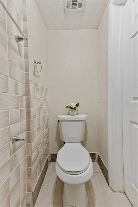 En Venta: $239,000 (3 camas, 1 baños, 1076 Pies cuadrados)