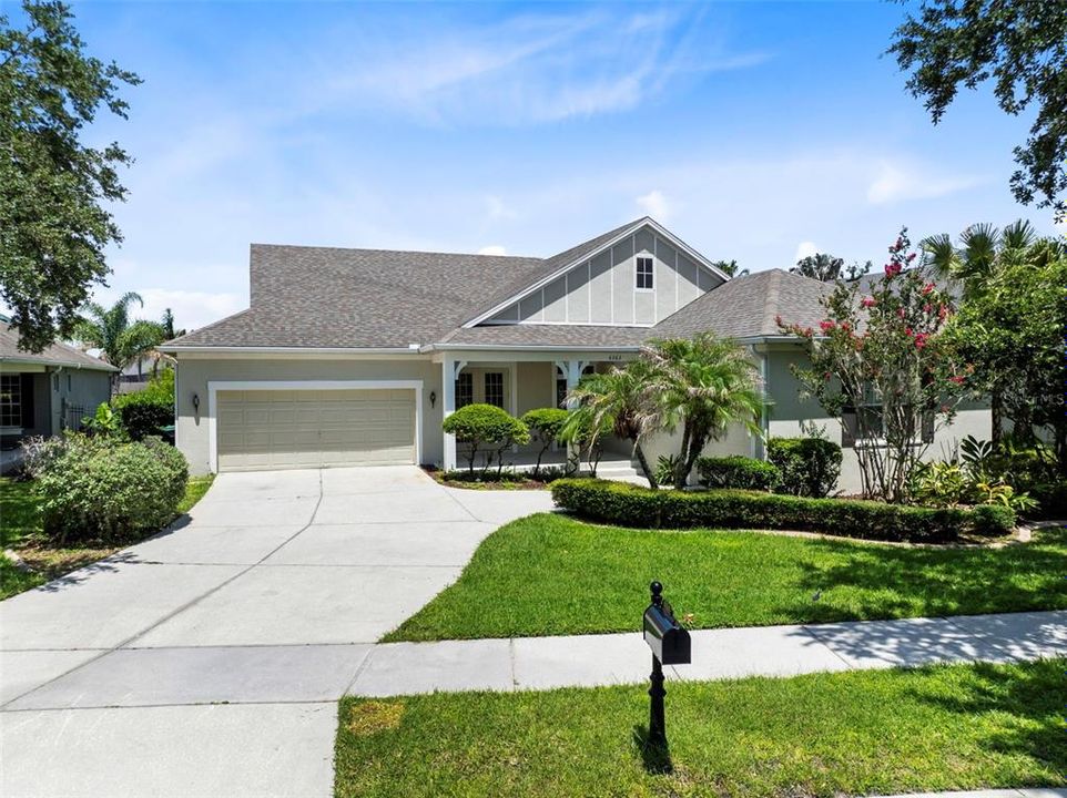 For Sale: $749,900 (4 beds, 3 baths, 2665 Square Feet)
