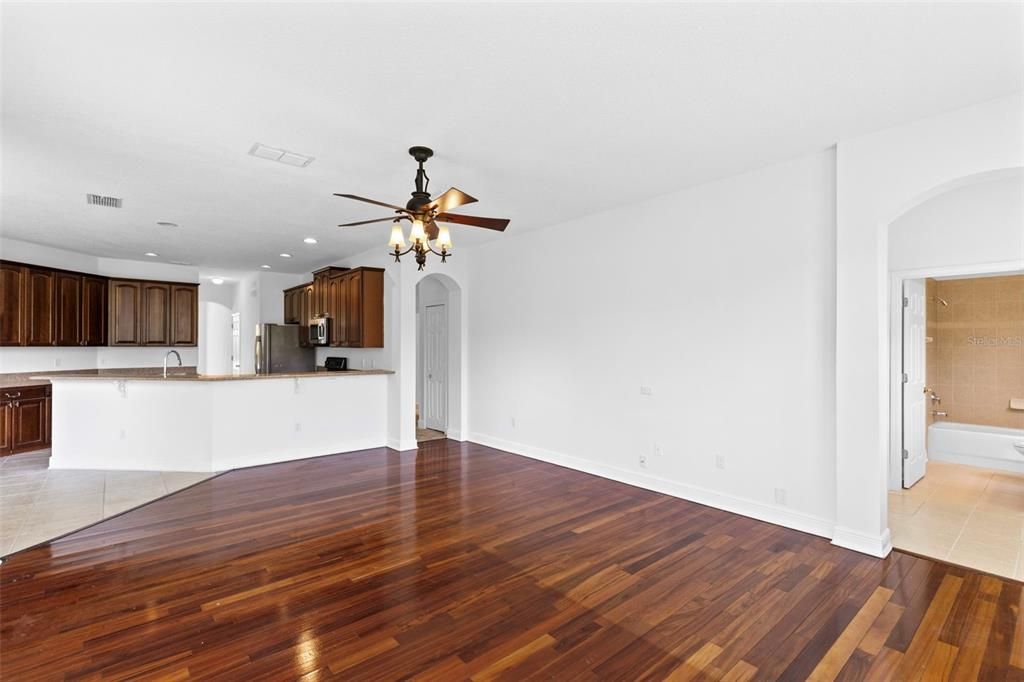 For Sale: $749,900 (4 beds, 3 baths, 2665 Square Feet)