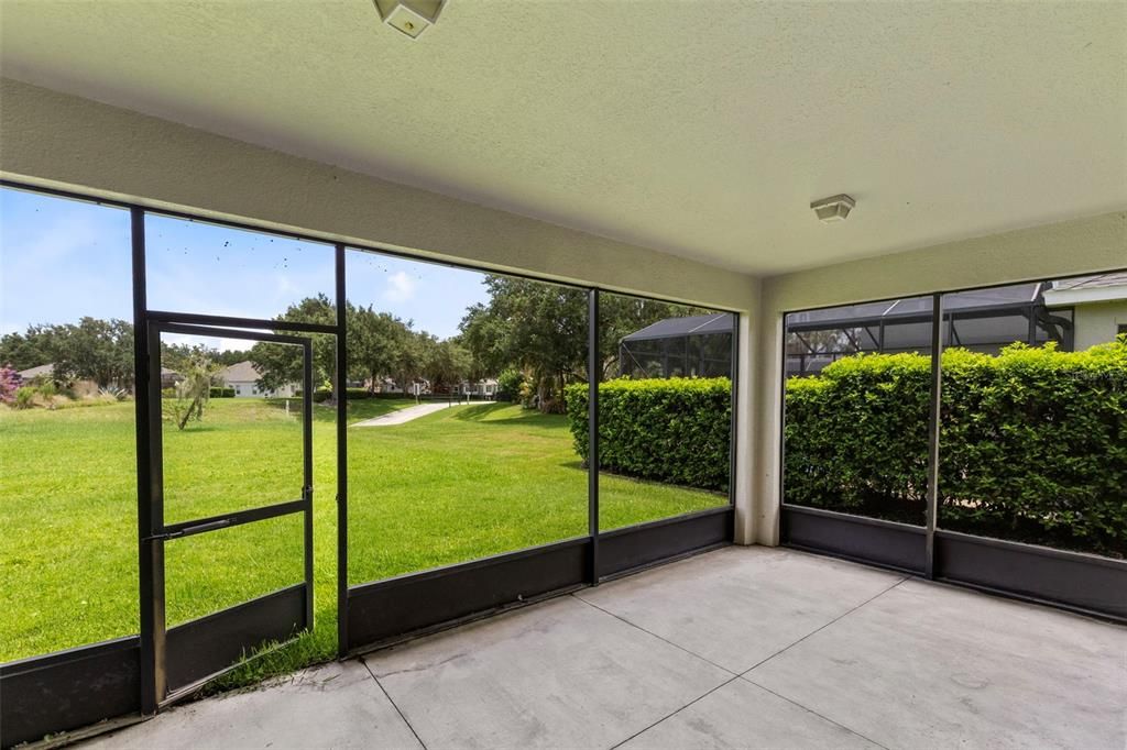 For Sale: $749,900 (4 beds, 3 baths, 2665 Square Feet)