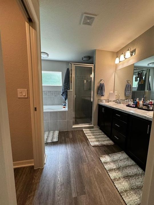 For Sale: $330,000 (4 beds, 2 baths, 1545 Square Feet)