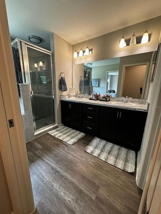 For Sale: $330,000 (4 beds, 2 baths, 1545 Square Feet)