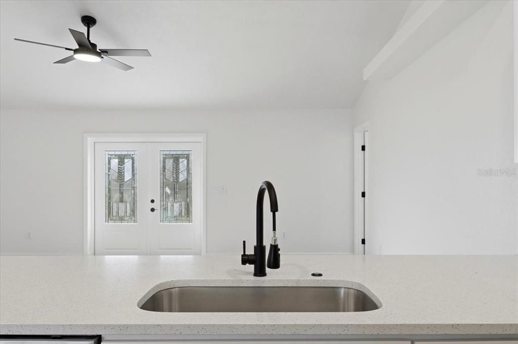 En Venta: $369,999 (3 camas, 2 baños, 1389 Pies cuadrados)