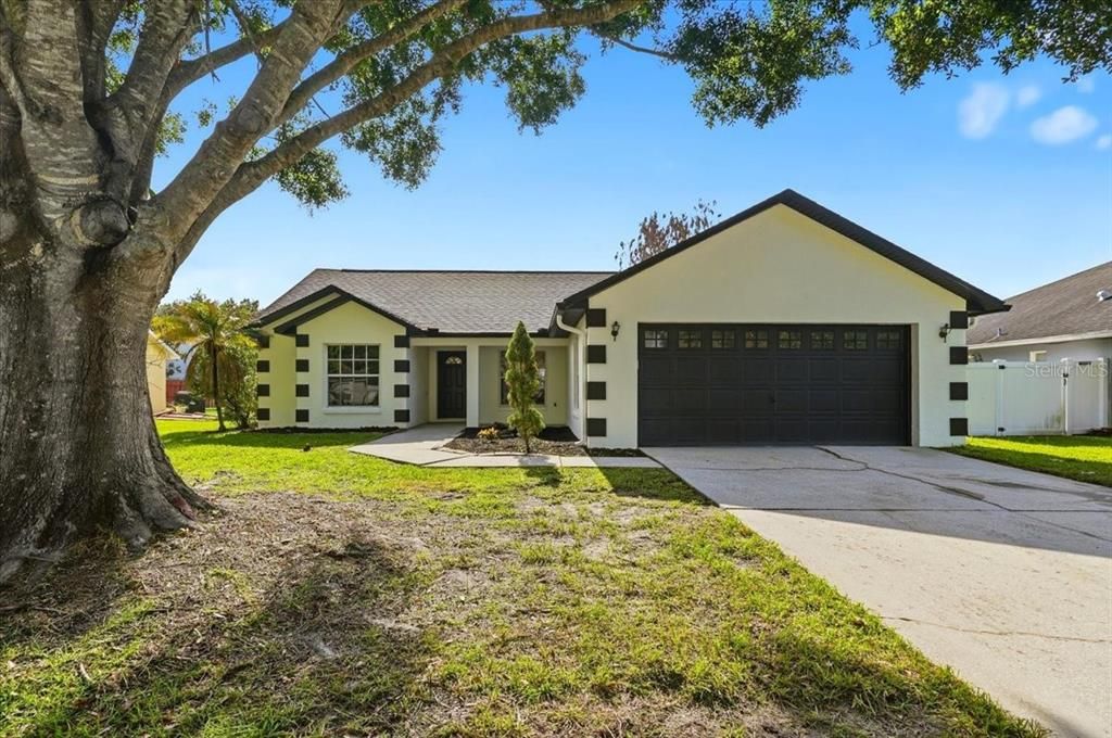 En Venta: $369,999 (3 camas, 2 baños, 1389 Pies cuadrados)