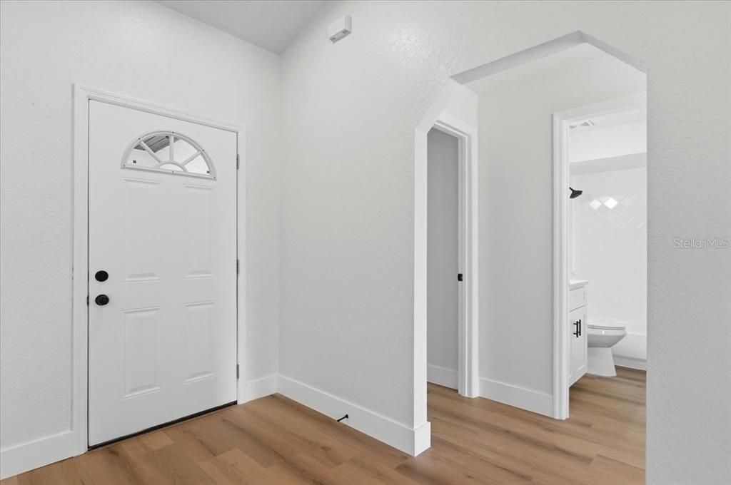 En Venta: $369,999 (3 camas, 2 baños, 1389 Pies cuadrados)
