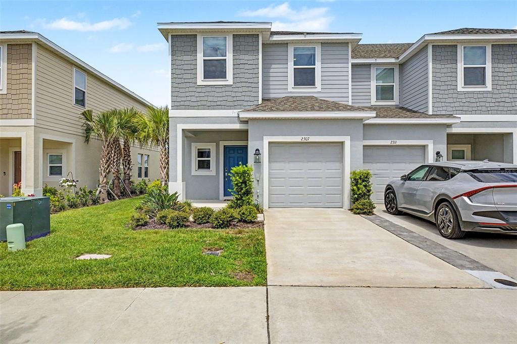 For Sale: $315,000 (3 beds, 2 baths, 1555 Square Feet)