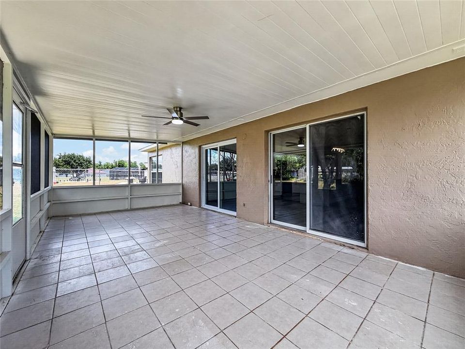 For Sale: $320,000 (4 beds, 2 baths, 1890 Square Feet)