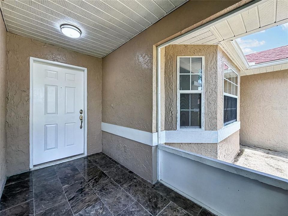 For Sale: $320,000 (4 beds, 2 baths, 1890 Square Feet)
