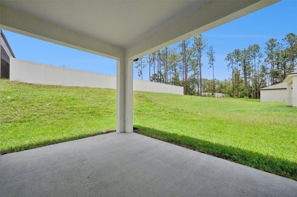 For Sale: $329,900 (4 beds, 3 baths, 1990 Square Feet)