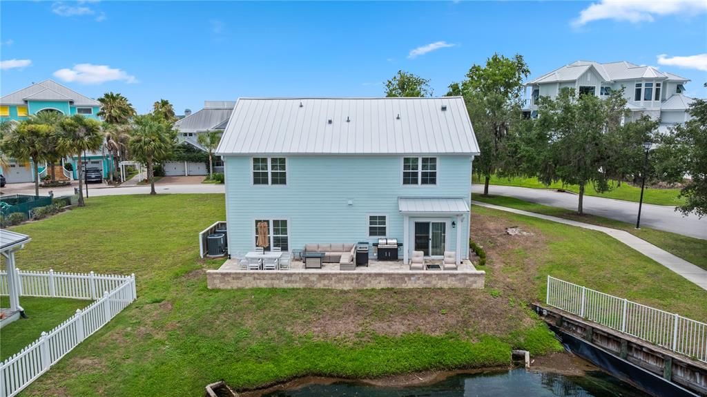 For Sale: $699,900 (5 beds, 3 baths, 2540 Square Feet)